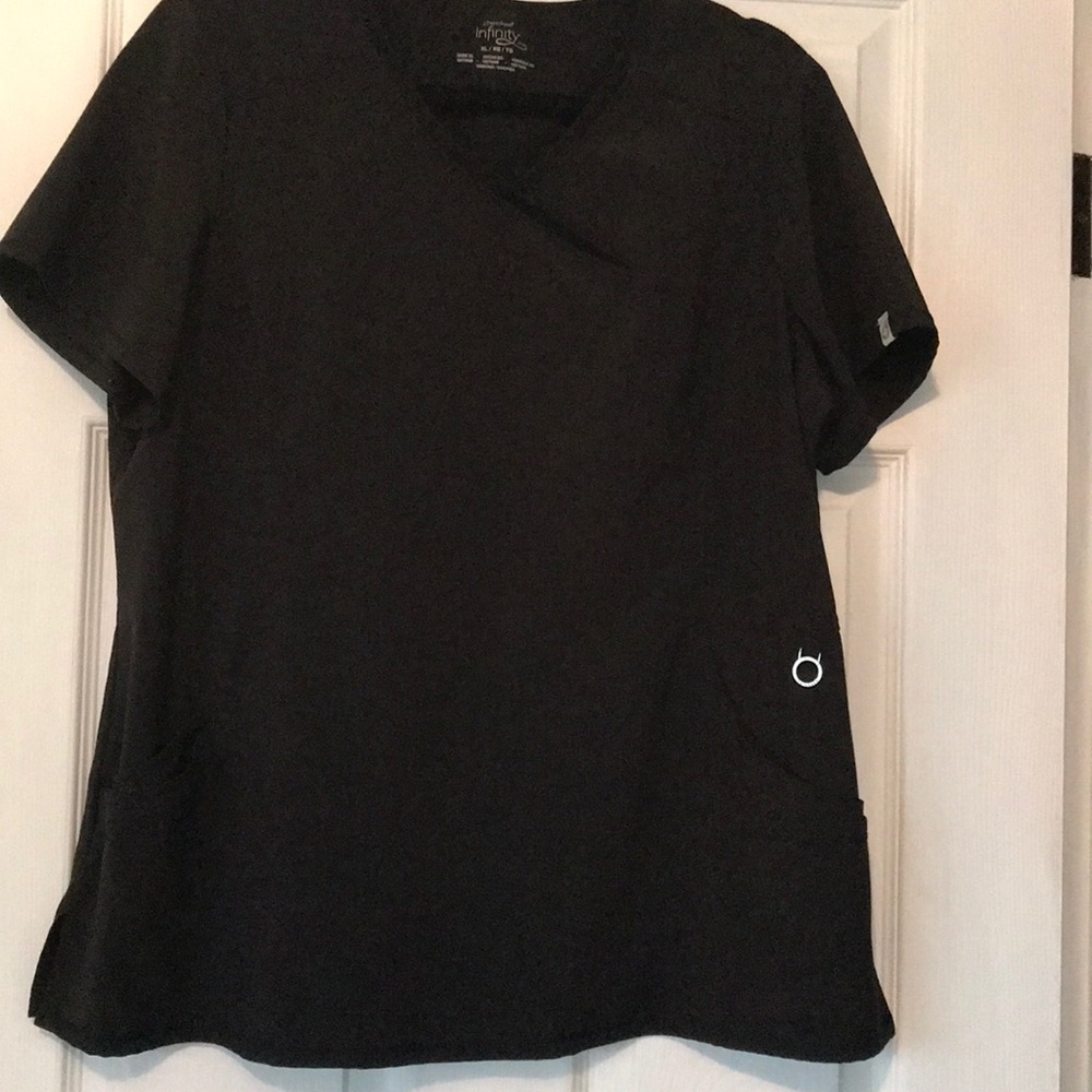 Cherokee Infinity scrub top